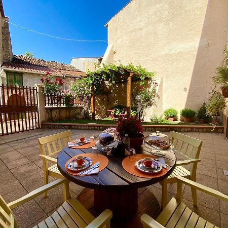 B&B A Casa Di Nonna Massa d'Albe Dış mekan fotoğraf
