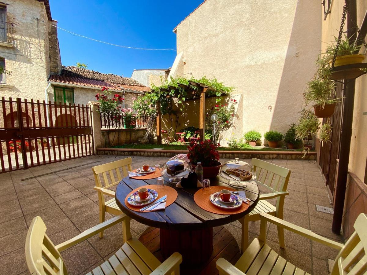 B&B A Casa Di Nonna Massa d'Albe Dış mekan fotoğraf