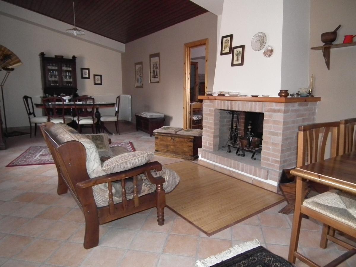 B&B A Casa Di Nonna Massa d'Albe Dış mekan fotoğraf