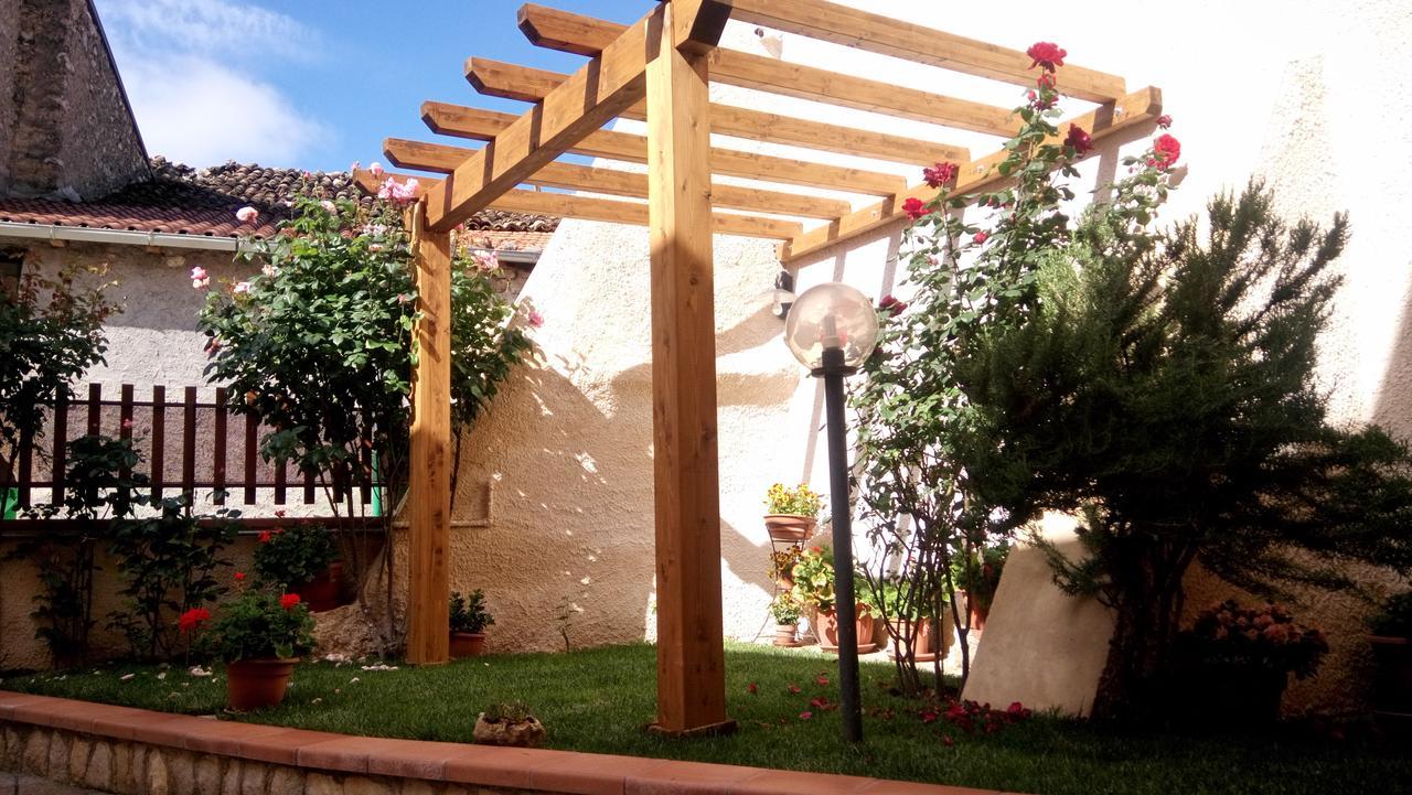 B&B A Casa Di Nonna Massa d'Albe Dış mekan fotoğraf