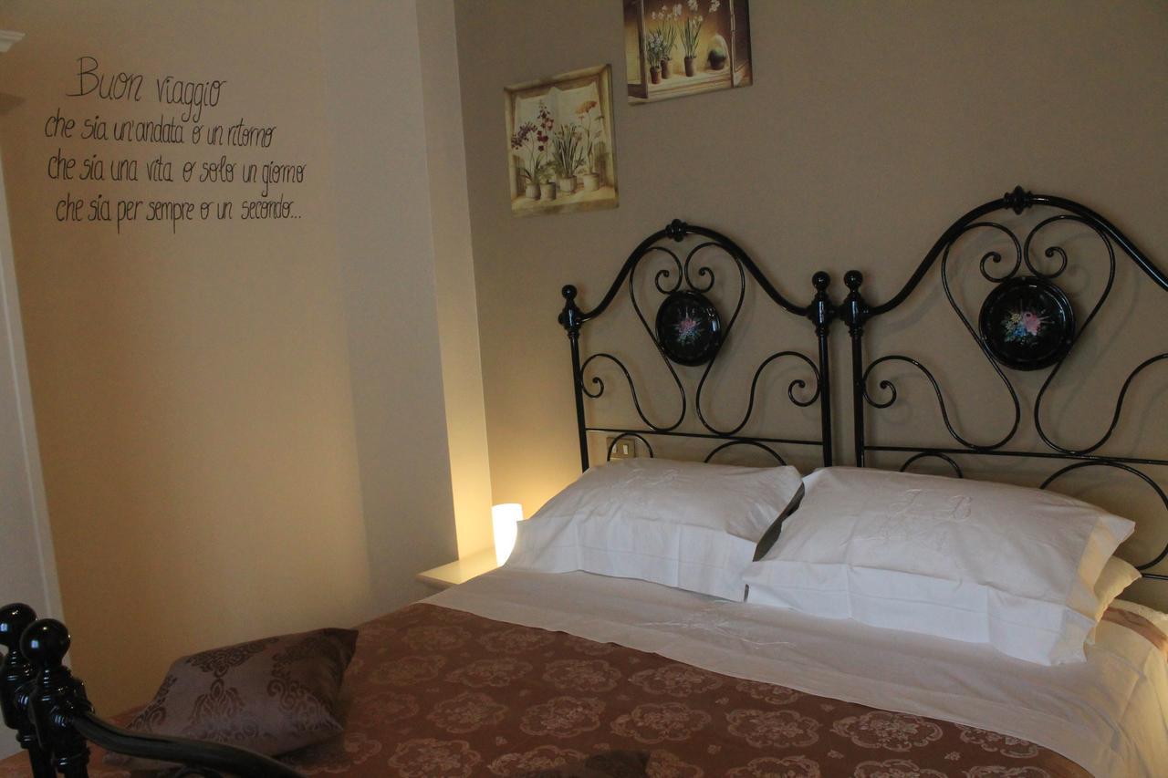 B&B A Casa Di Nonna Massa d'Albe Dış mekan fotoğraf