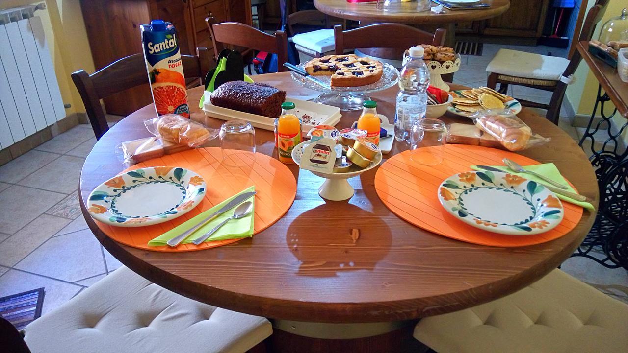 B&B A Casa Di Nonna Massa d'Albe Dış mekan fotoğraf