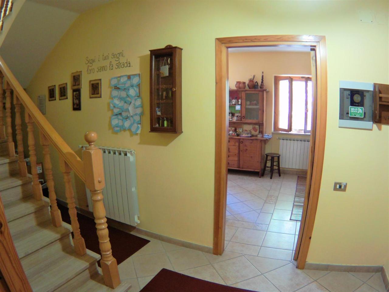 B&B A Casa Di Nonna Massa d'Albe Dış mekan fotoğraf